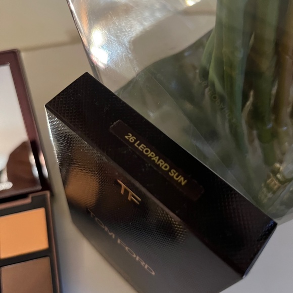 Tom Ford Eye Color Quad Eyeshadow Palette - 26 Leopard Sun 0.31oz - Picture 3 of 4